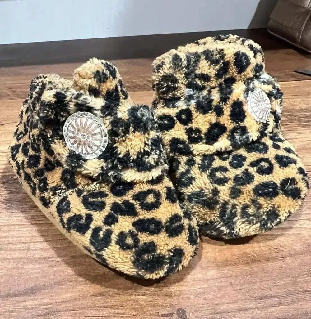 UGG bixbee booties